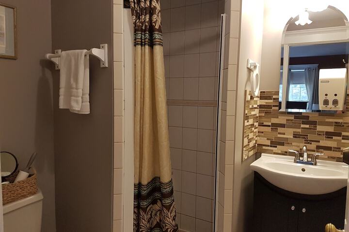 Room 27 of 51
