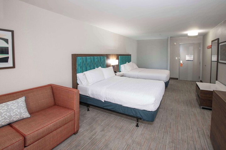 Room 22 of 72