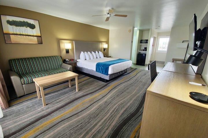 Room 22 of 64