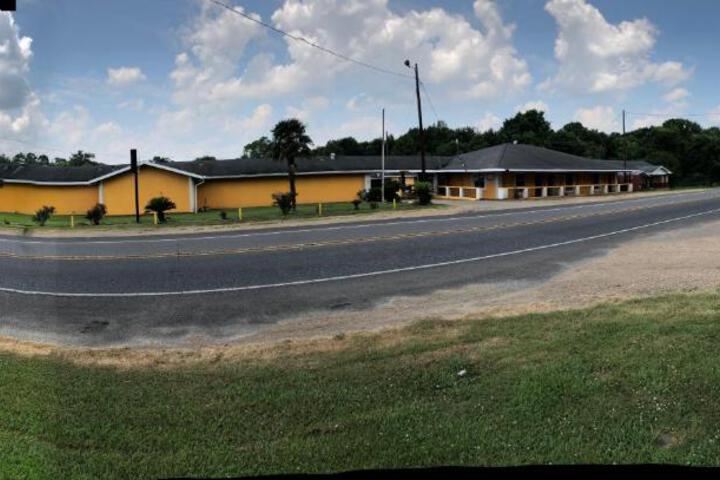 Ranch House Motel