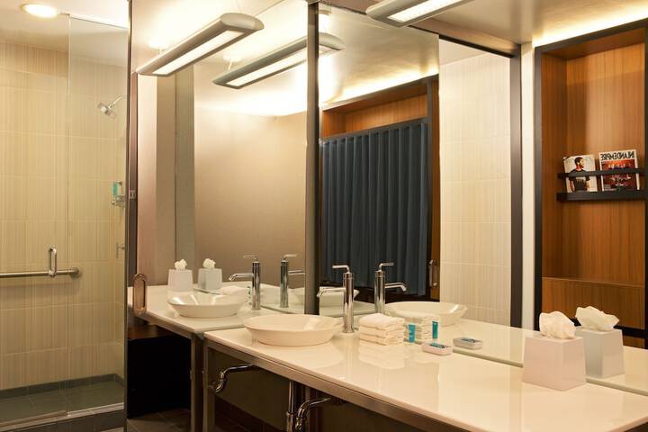 Aloft by Marriott Ontario-Rancho Cucamonga
