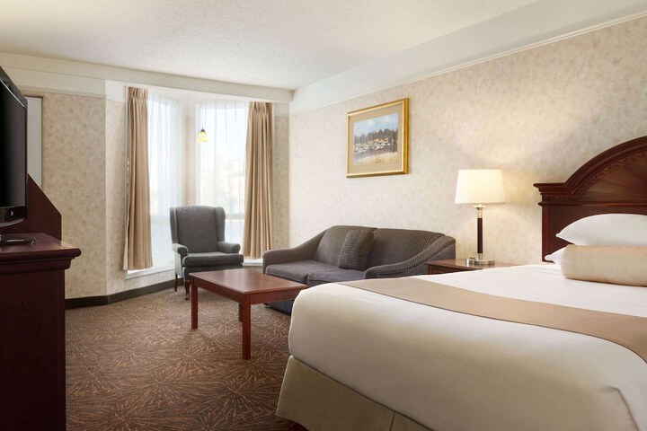Room 20 of 33