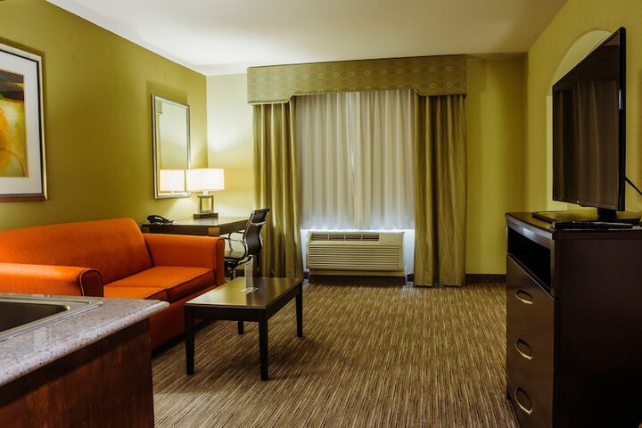 Room 14 of 42
