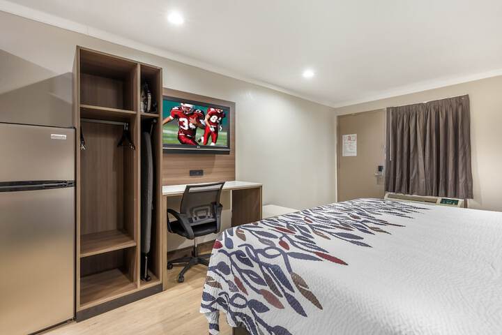 Room 16 of 44