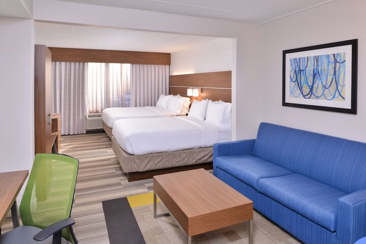 Room 33 of 67