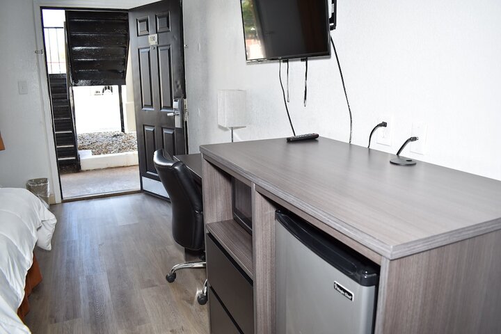 Room 45 of 80