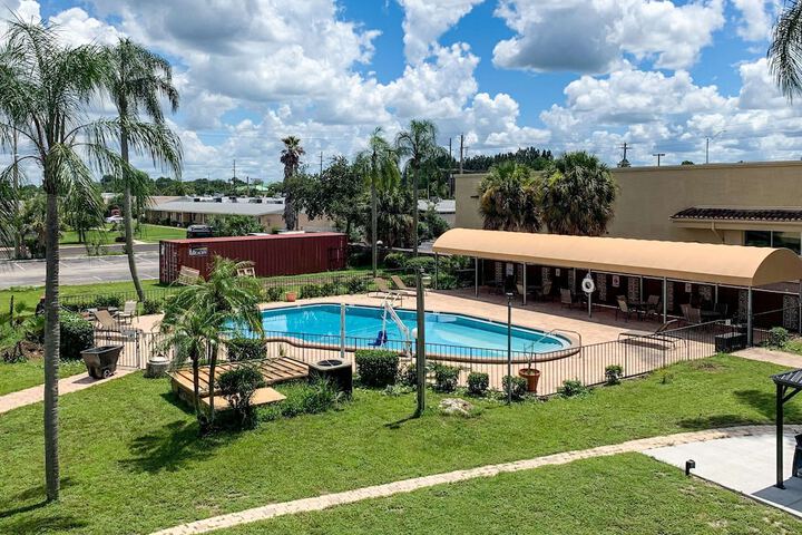Pool 19 of 67