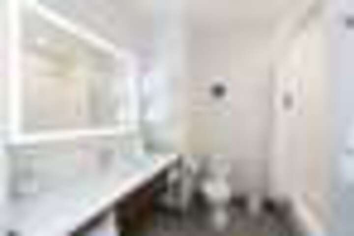 Room 78 of 200