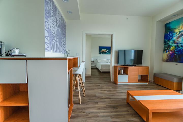 Room 9 of 43
