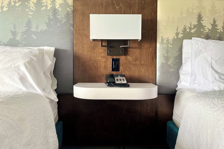 Room 27 of 41