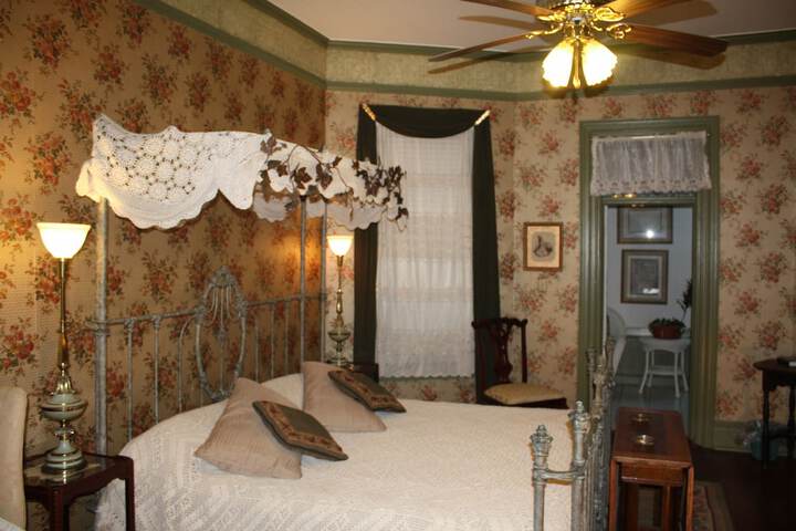 Room 40 of 52