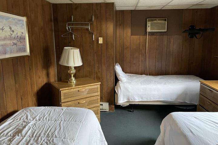 Room 27 of 53