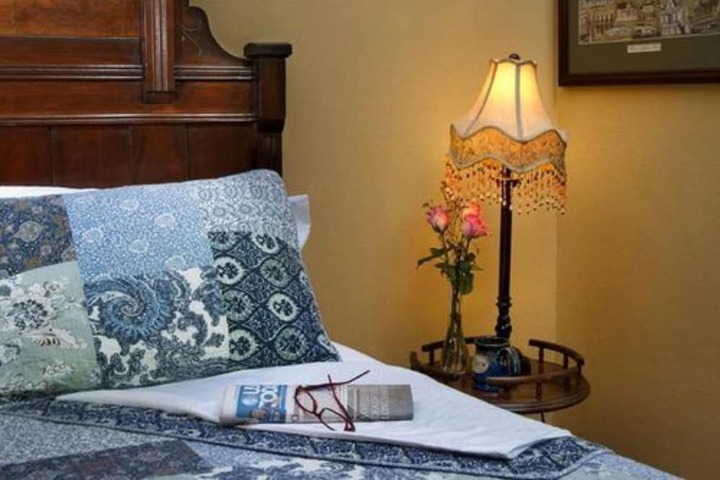 The Carriage House B & B