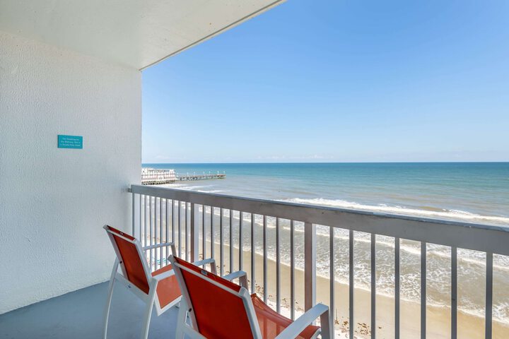 Comfort Inn & Suites Daytona Beach Oceanfront