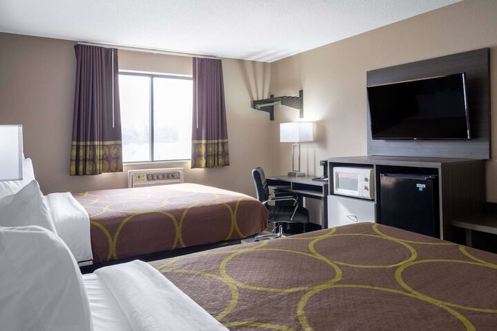 Room 32 of 36