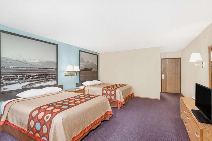 Room 14 of 30
