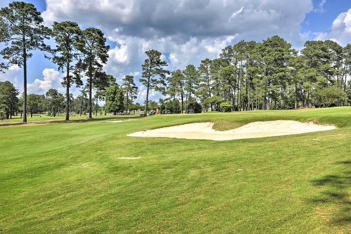 Condo by Pinehurst Golf Course w / Peaceful Patio