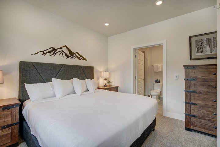 Room 21 of 29