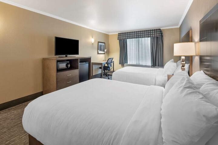 Room 21 of 37