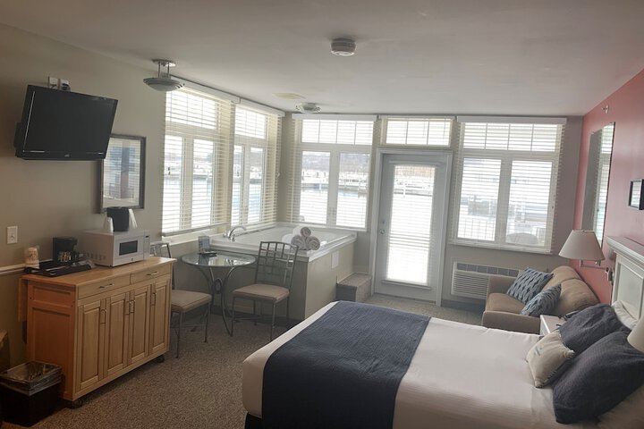Room 82 of 102