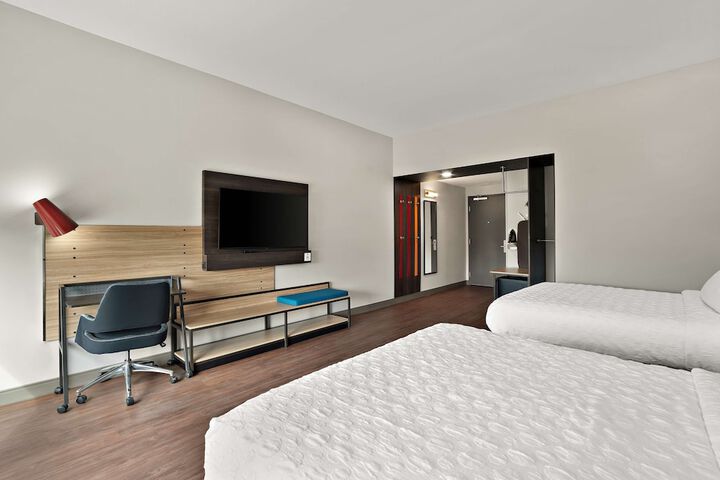 Room 19 of 41