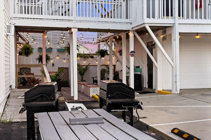 Dry Dock Inn