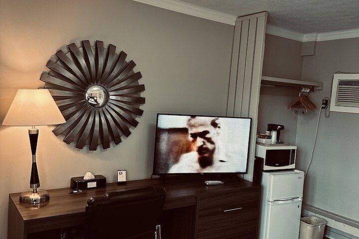 Room 40 of 51