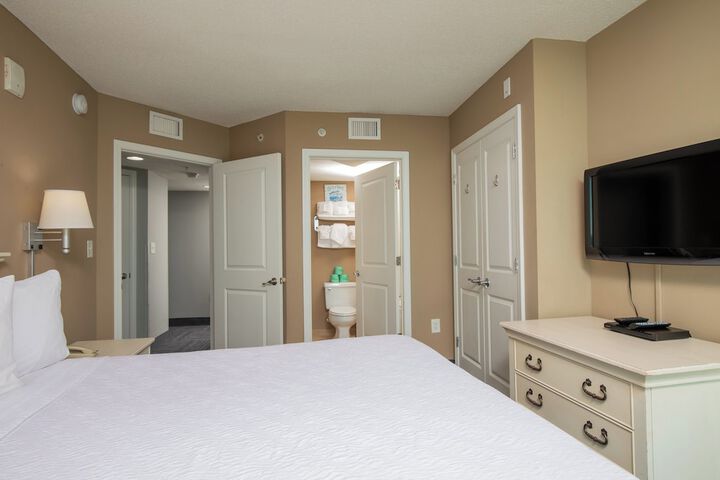 Room 85 of 141