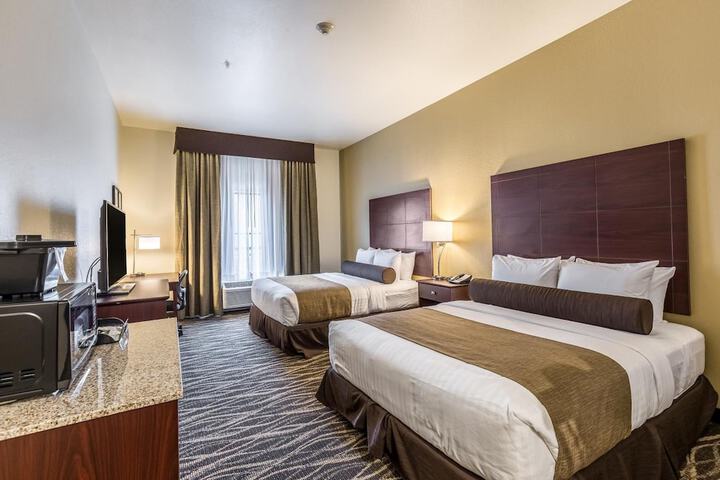 Cobblestone Inn & Suites - Fairfield Bay