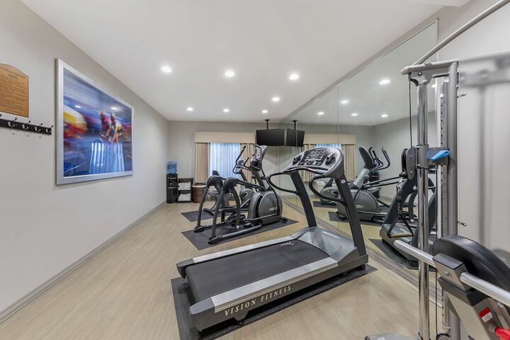 Best Western Plus Executive Inn