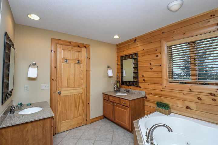 Highlands Heaven by Taylor Made Deep Creek