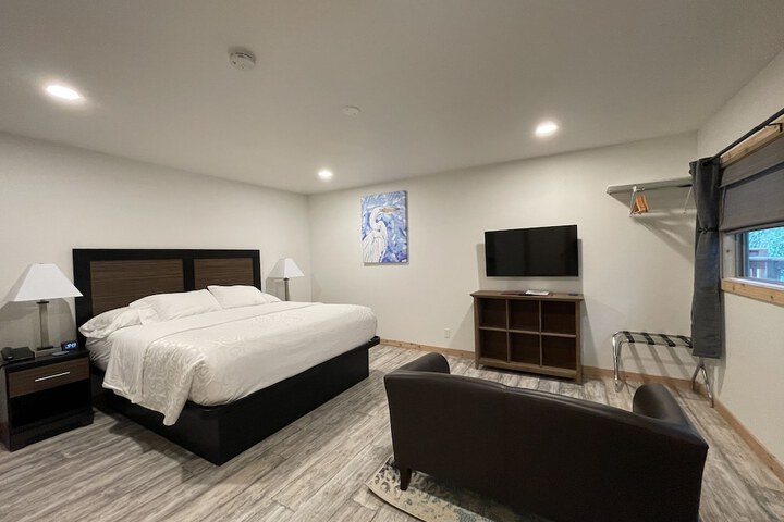 Room 15 of 19