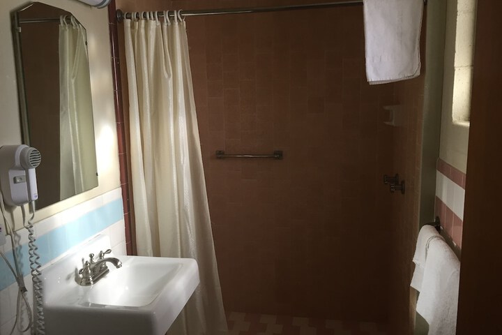 Room 19 of 22