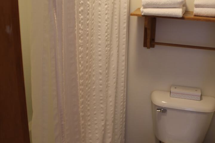 Room 81 of 142