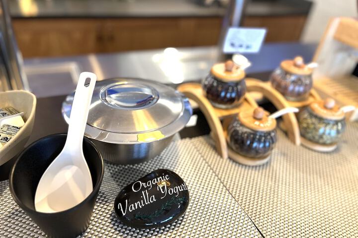 Breakfast/Coffee Service 96 of 125