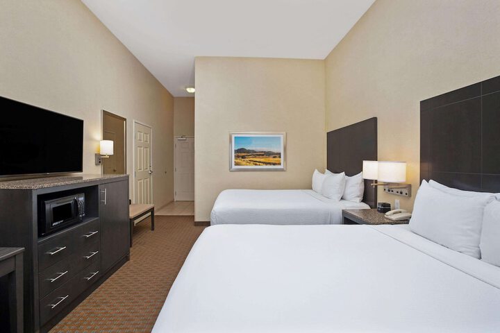 Room 54 of 65