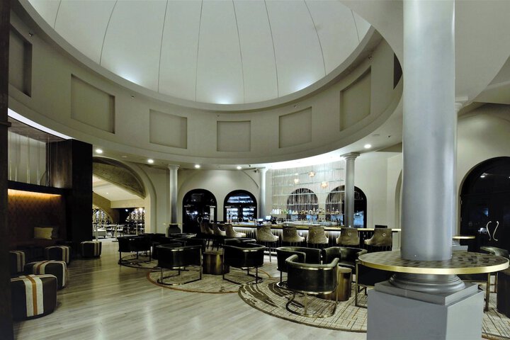 Renaissance Reno Downtown Hotel & Spa