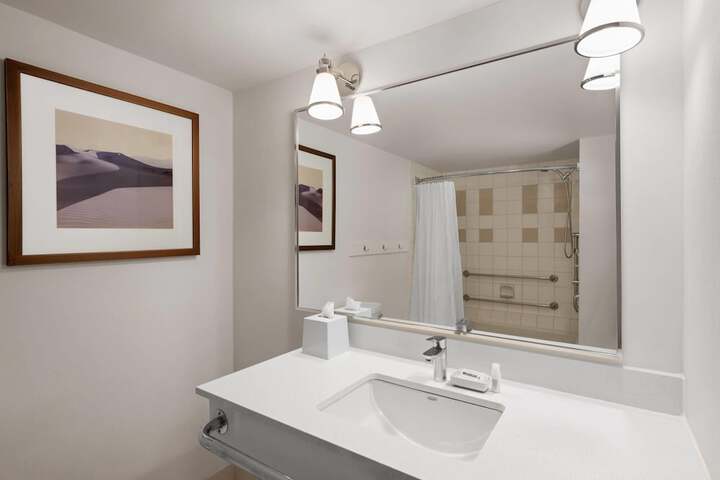 Lakeview Signature Trademark Collection by Wyndham