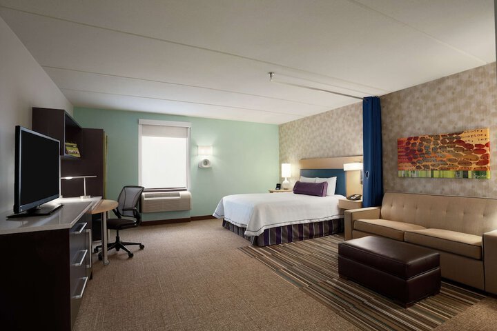 Room 15 of 28