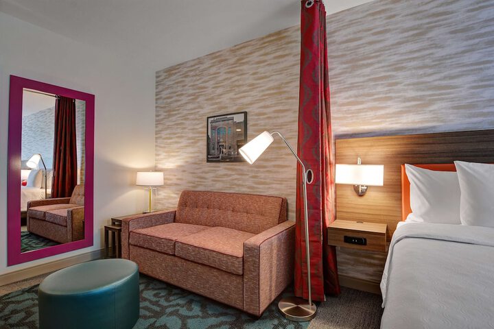 Room 26 of 48