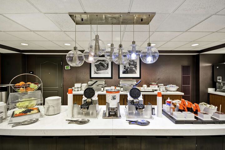 Breakfast/Coffee Service 37 of 43