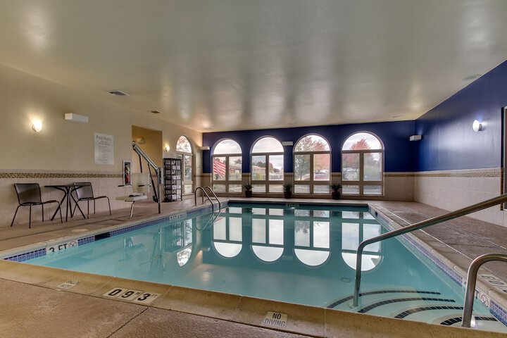 Holiday Inn Express & Suites Allentown West by IHG