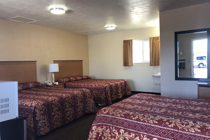 Evergreen Lodge