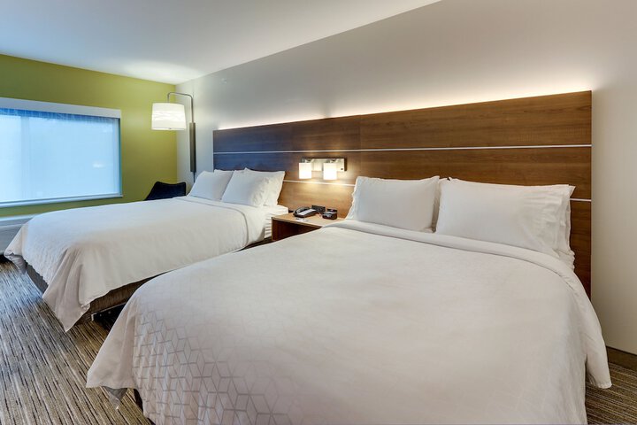 Room 34 of 75