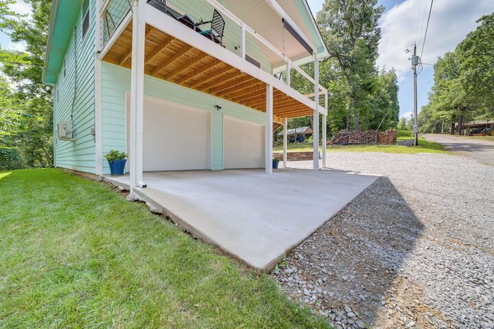 Grand Lake Cottage w / Hot Tub in Eucha