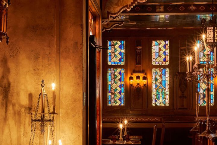 Lafayette Hotel & Club