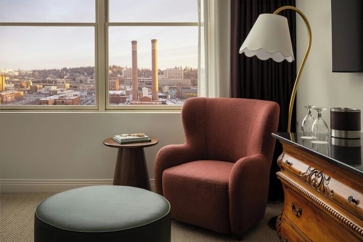 Davenport Hotel Autograph Collection