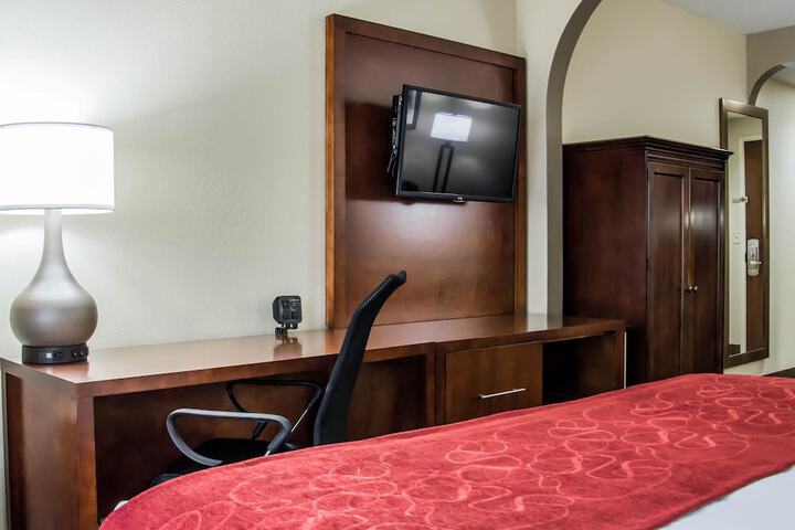 Room 13 of 31