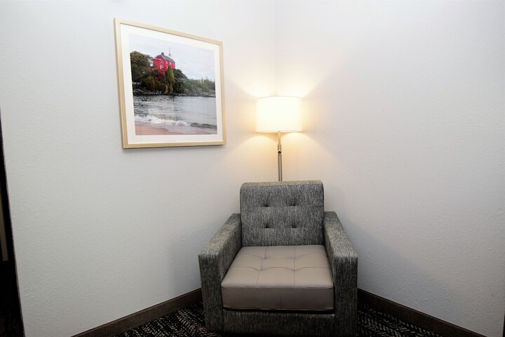 Room 33 of 70