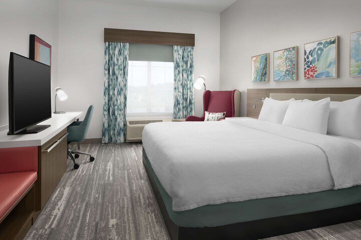 Room 17 of 40